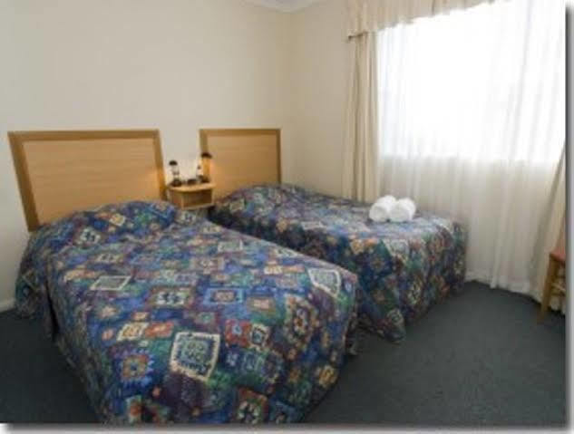Villa Nova Motel ทูวูมบา ภายนอก รูปภาพ